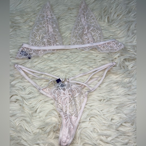 Journelle • ‘Karina’ Bralette+Thong Set • Slipper • M - Picture 9 of 12